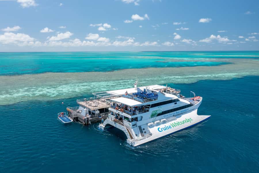 Daydream Island: Great Barrier Reef Adventure Cruise - Leaving Daydream Island for the outer reef