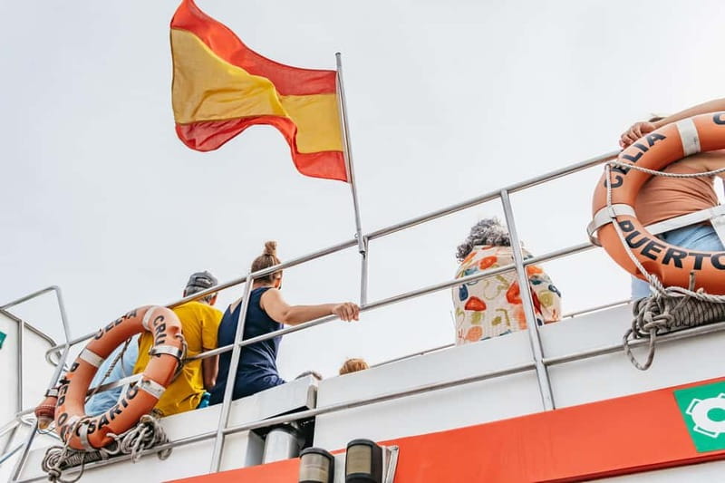 Desde Corralejo: Lobos Island Ferry with Optional Transfer - Who will enjoy this day most