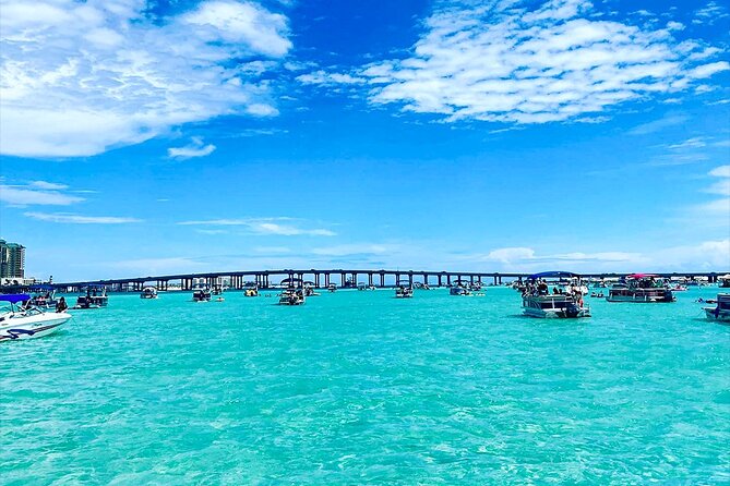 Destin Crab Island Tour in Catamaran - Looking for dolphins before the sandbar