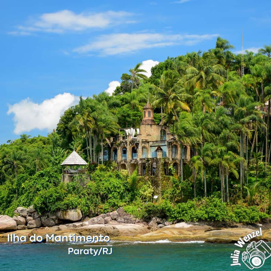 Discover the best islands in Paraty on an exclusive boat tour - Praia da Lula: the final swim and photo stop