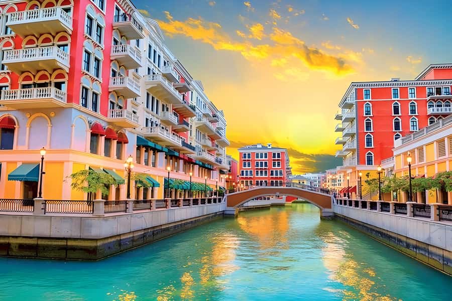 Doha: Pearl & Gewan Islands Food & Boat Tour with 7 Tastings - Qanat Quartier and the first shawarma