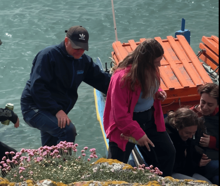 Dublin: Ferry from Howth to Ireland's Eye island - Meeting the boat at Howth Harbour
