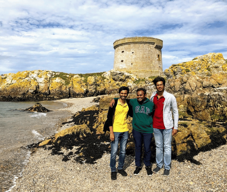 Dublin: Ferry from Howth to Ireland's Eye island - The 15-minute crossing across Dublin Bay