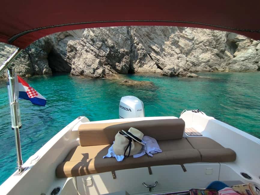 Dubrovnik: All-inclusive Islands and Caves Private Boat Tour - Sikirica Cove is the calm final swim