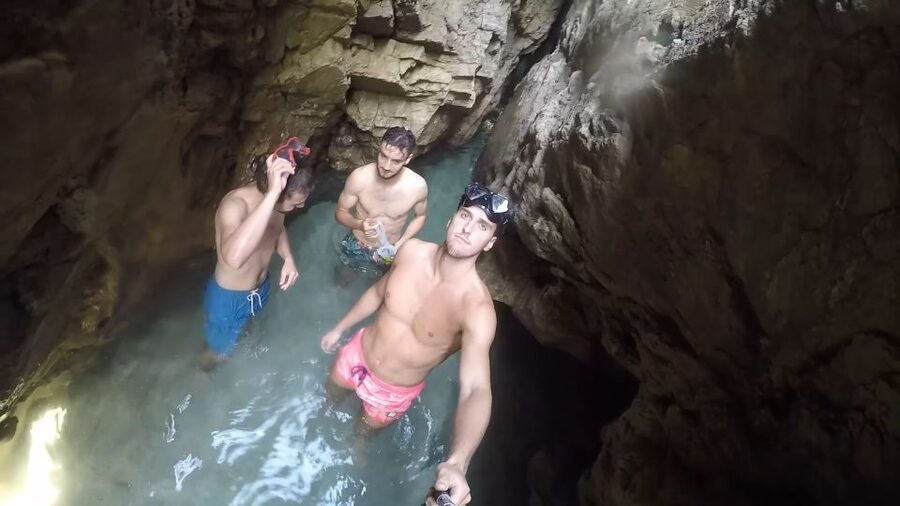 Dubrovnik: All-inclusive Islands and Caves Private Boat Tour - What your skipper adds to the day