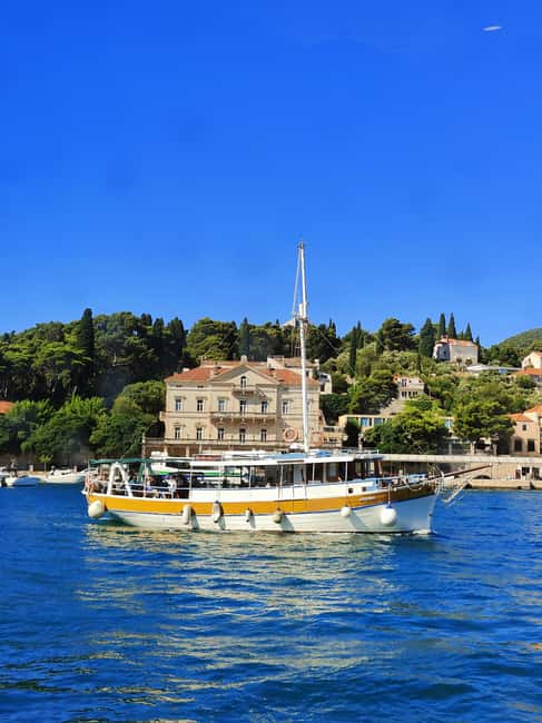 Dubrovnik: Blue Cave & Elaphiti Islands Full-Day Boat Tour - The Blue Cave near Koločep