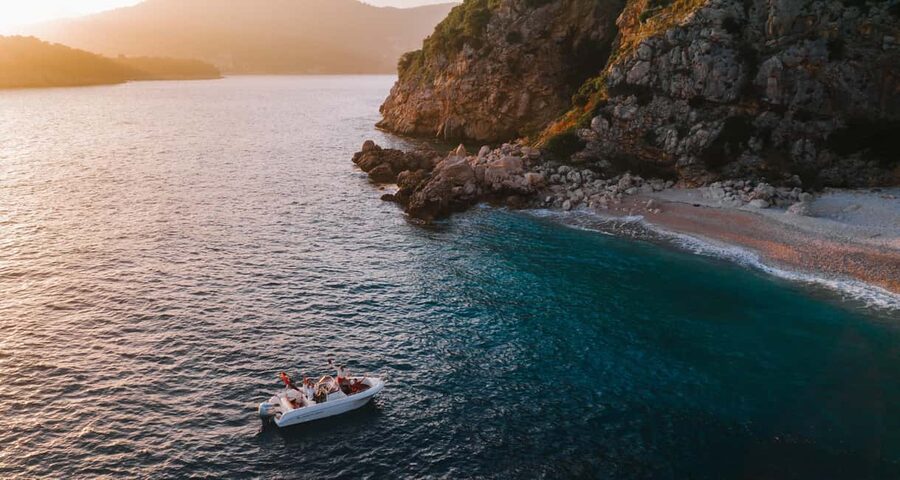 Dubrovnik:Elaphiti Islands and caves Private Speedboat Tour - Who should book, and who should think twice?
