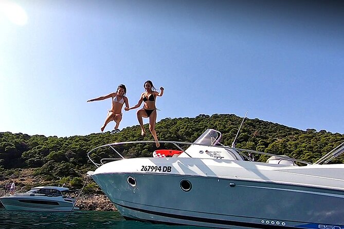 Dubrovnik Private Boat Excursion - Elaphite Islands - Boat comfort, crew, and what is included
