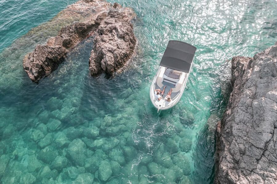 Dubrovnik: Private Boat Island Tour - Koločep’s caves and clear lagoons