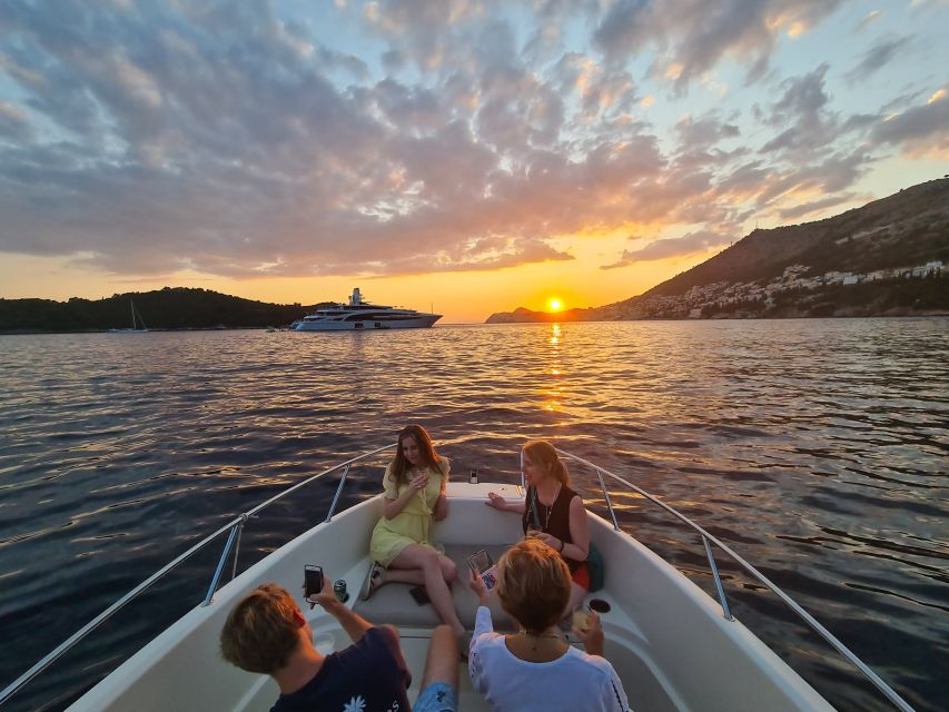 Dubrovnik Private Speedboat Tour to Elaphite Islands - Leaving Dubrovnik and passing Fort Lovrijenac