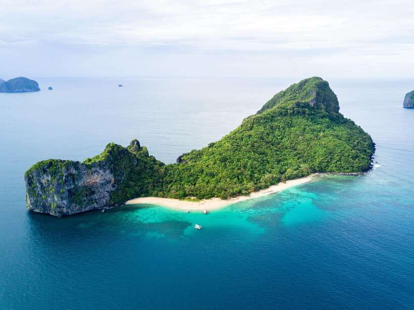 El Nido: Island Hopping and Snorkeling Private Boat Tour C - Secret Beach and the famous film connection