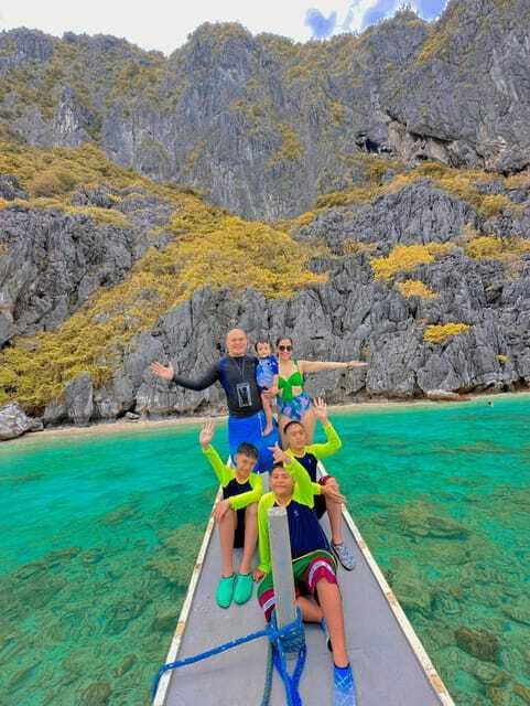 El Nido: Island Hopping Tour A - The crew and the feel of the day