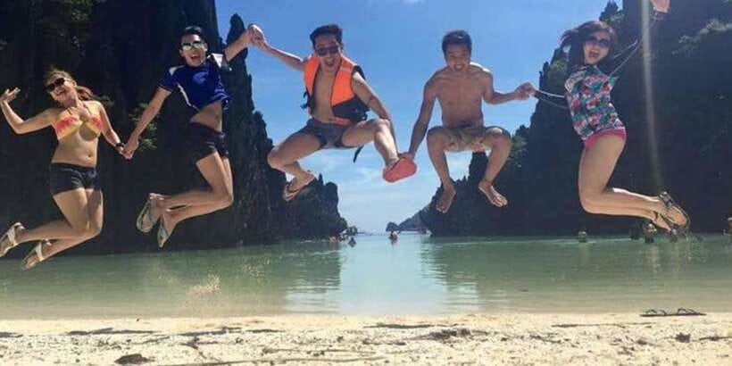 El Nido: Island Hopping Tour A Lagoons and Beaches - Snorkeling is part of the day, but expectations matter