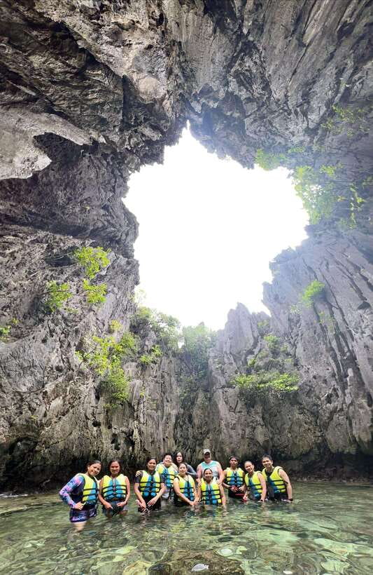 El Nido: Island Hopping Tour C with Lunch EDTF included - Secret Beach and the first swim
