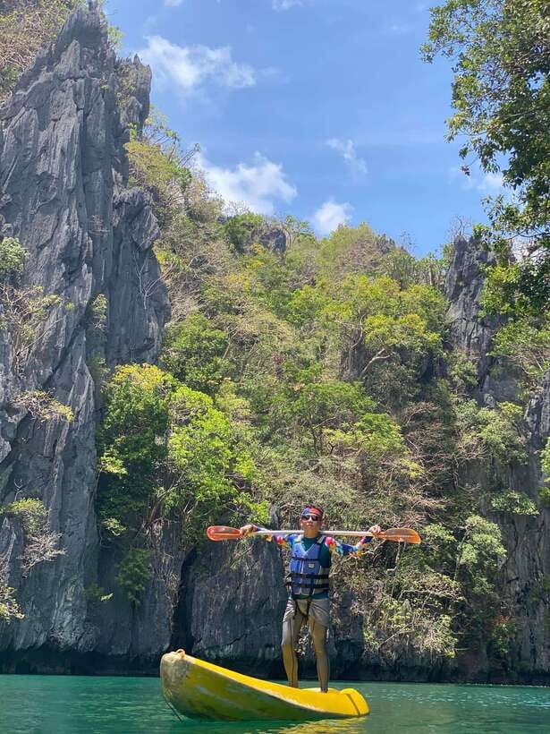 El Nido: Island Hopping Tour C with Lunch EDTF included - How the guide and crew affect the day