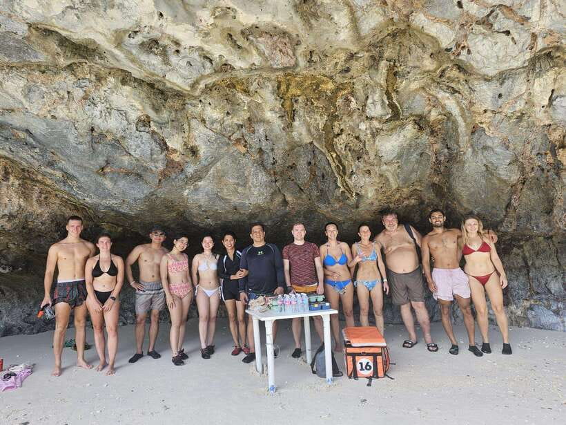 El Nido: Private/Exclusive Island Hopping Tour D BEST PRICE - Serenity Beach ends the day gently