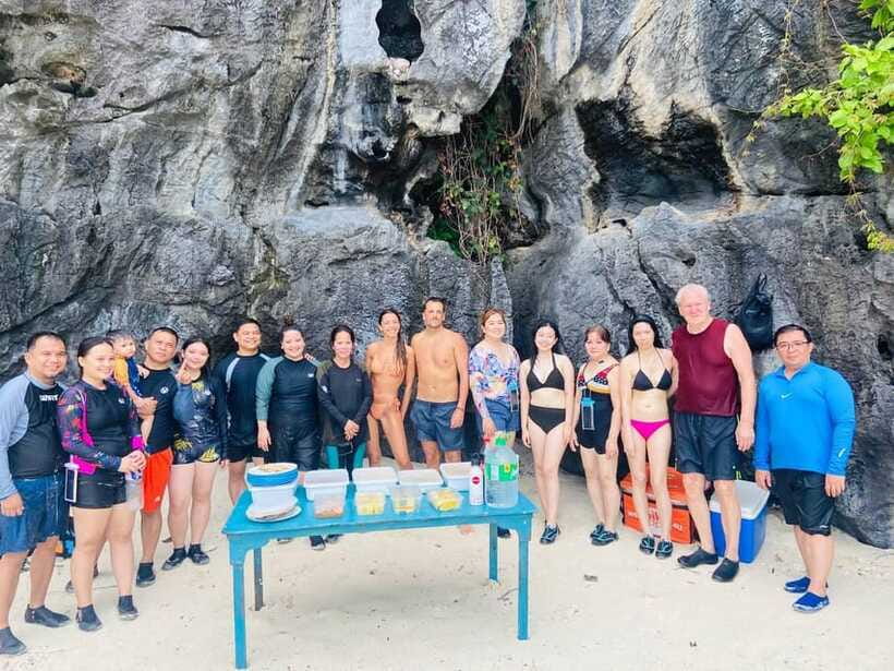 EL NIDO: Private Island Hopping Tour C w/BUFFET LUNCH - Star Beach and the Big Lagoon need confirmation