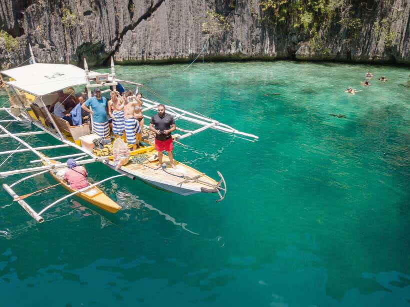 El Nido Private Tour A: Best Island Hopping - Payong-Payong Beach, a useful pause between water stops