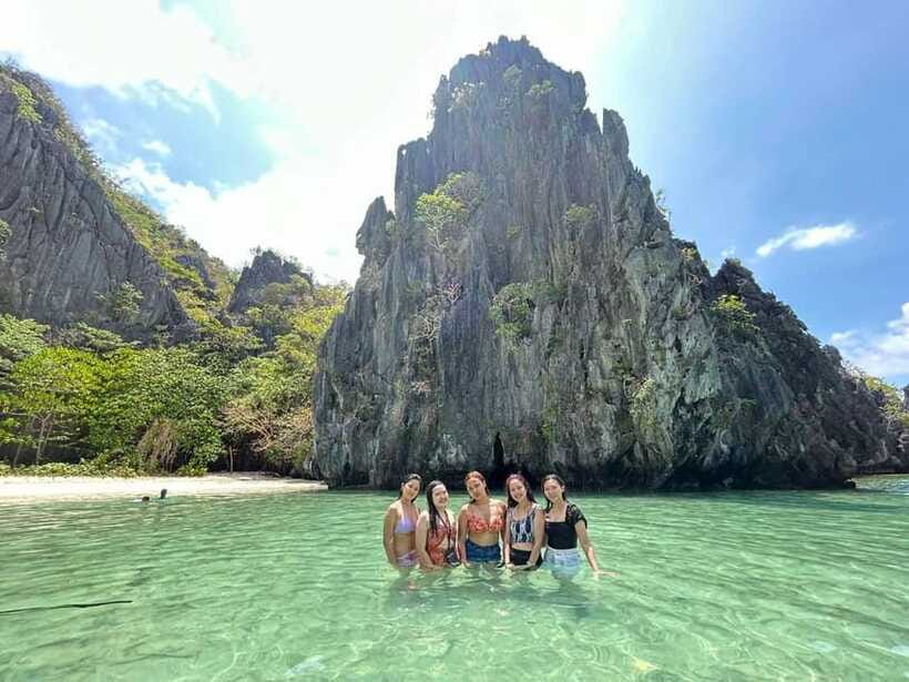 El Nido: Shared Island Hopping Tour C with Buffet Lunch - Who will enjoy Tour C most