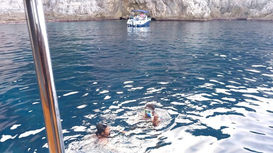 Elaphite Islands Cruise with Local Gastronomy at Captain's H - What to bring and how to plan the day