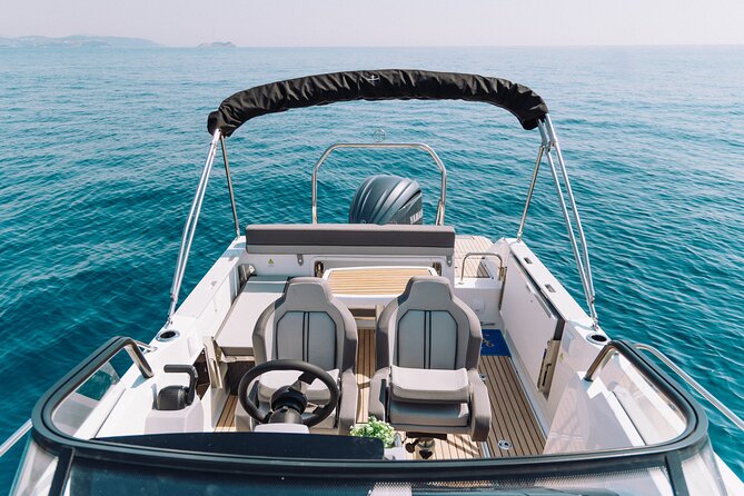 Elaphite Islands Luxury Private Boat Tour with Cap Camarat 7.5 - What comes with the boat