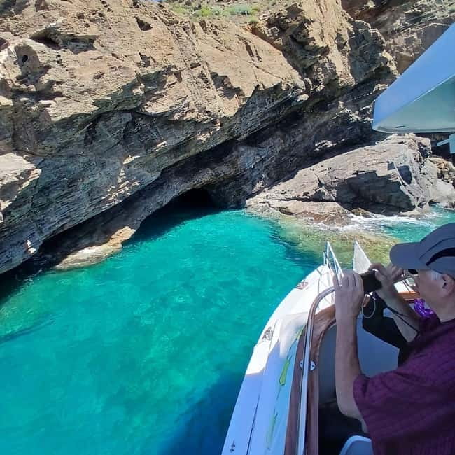 Elba Island boat trips - The Grotta del Vescovo and Grotta Azzurra