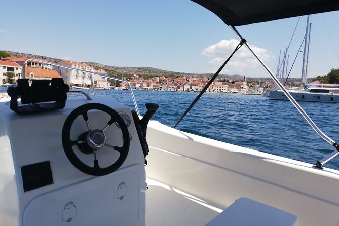 Explore the West coast of the island Brac by BETINA boat - Timing, weather, and practical planning