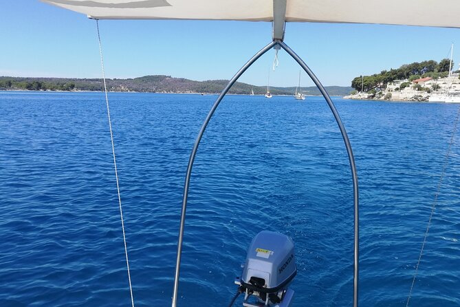 Explore west side of island Brač with Pasara boat - Traditional Dalmatian boat - Bobovišće village and the first local stop