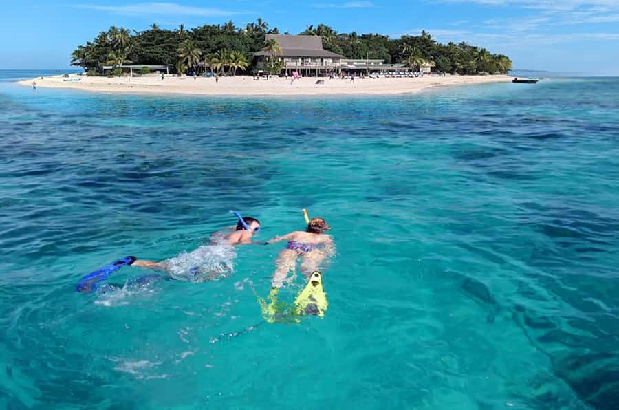 Fiji: Beachcomber Island Day Cruise with Snorkelling - A beach day with enough structure