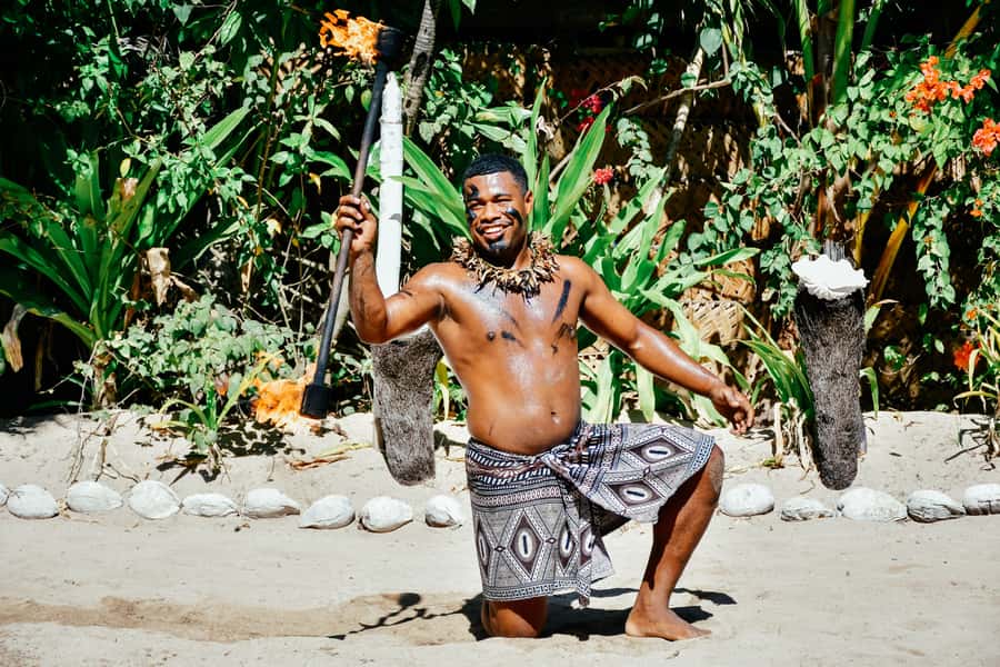 Fiji: Half-Day Island Activities Tour with Jungle Cruise - Weaving, carving, pottery, and the lolo bun demonstration