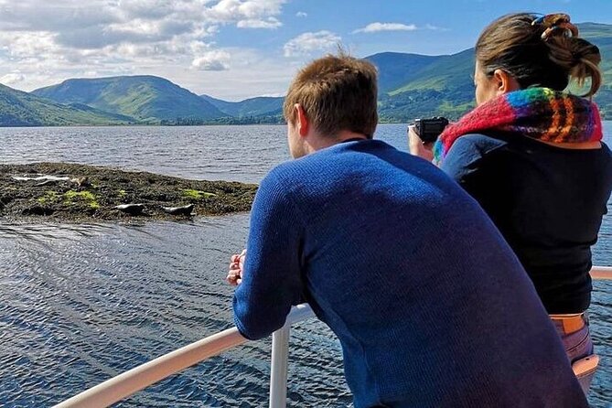 Fort William Seal Island Cruise - Seeing Fort William from the loch