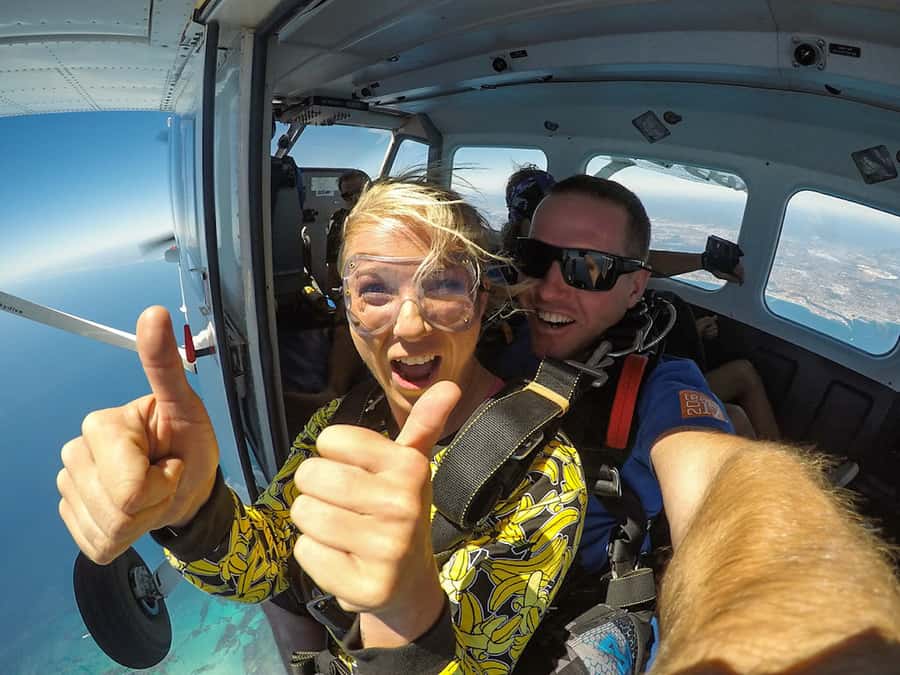 Fremantle: Rottnest Island Skydive and Ferry Package - What the tandem jump feels like