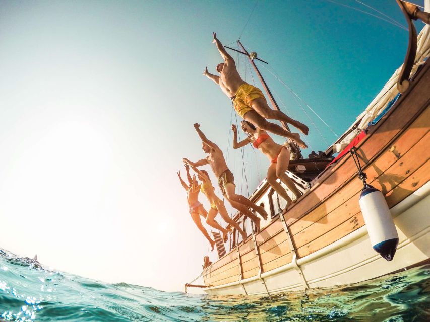 From Amalfi: Capri Island Boat Tour with Snorkeling & Drinks - The morning begins at Amalfi’s small-boat pier