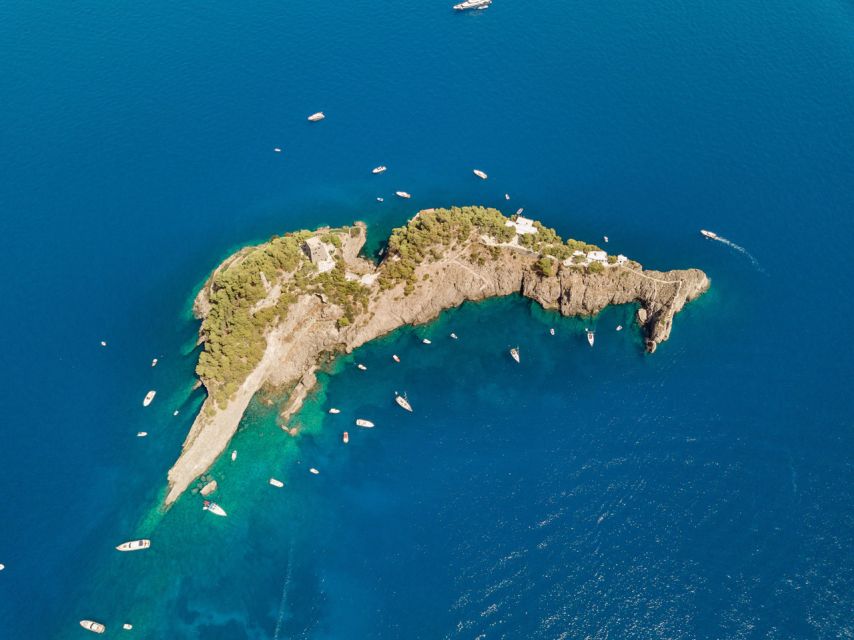 From Amalfi: Li Galli and Capri Islands Boat Tour - Capri’s Faraglioni and the sea caves