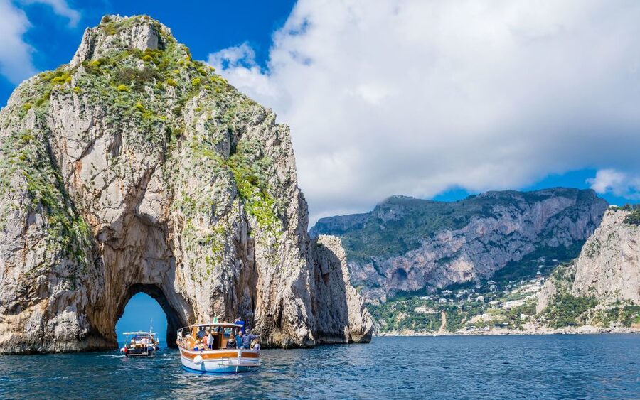 From Amalfi: Li Galli Islands and Capri Full-Day Boat Tour - The best way to plan your Capri stop
