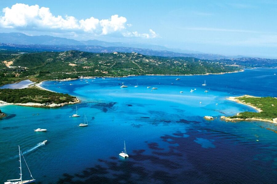From Bonifacio: Cruise of the Cliffs and the Lavezzi Islands - Leaving from Piantarella Beach