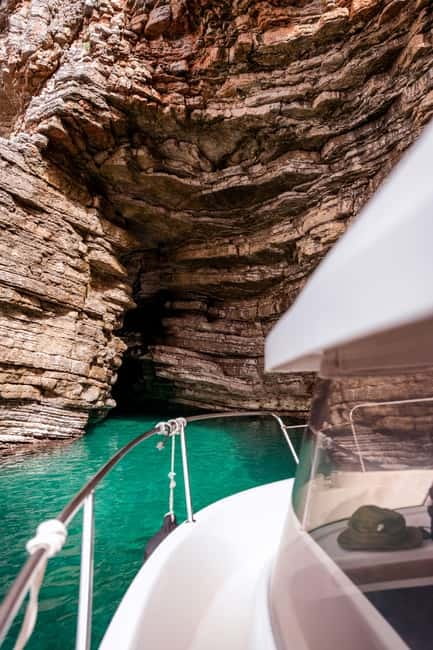 From Budva: Stefan and Katič Islands Boat Trip - Leaving Budva for Petrovac by boat
