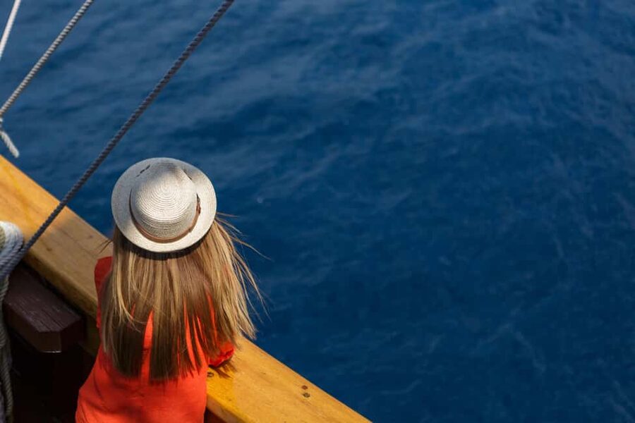 From Dubrovnik: Elaphiti Islands Galleon Cruise with Lunch - Practical packing and booking advice