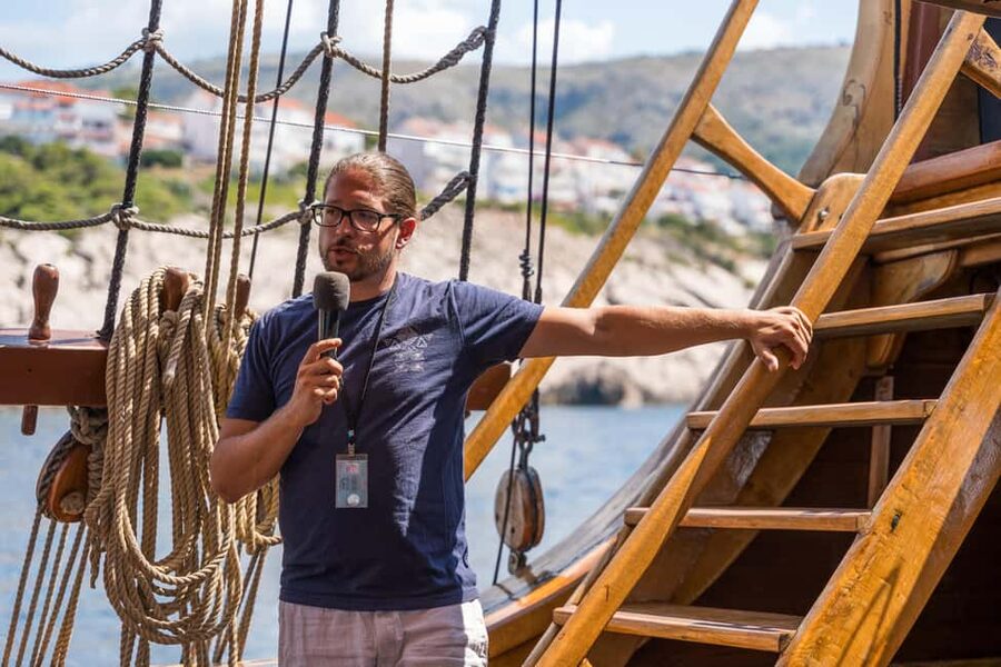 From Dubrovnik: Elaphiti Islands Galleon Cruise with Lunch - Seeing Dubrovnik from the water