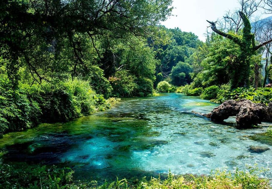 From Durres: Saranda, Blue Eye, Ksamil Islands Boat Tour - Reaching the Blue Eye spring