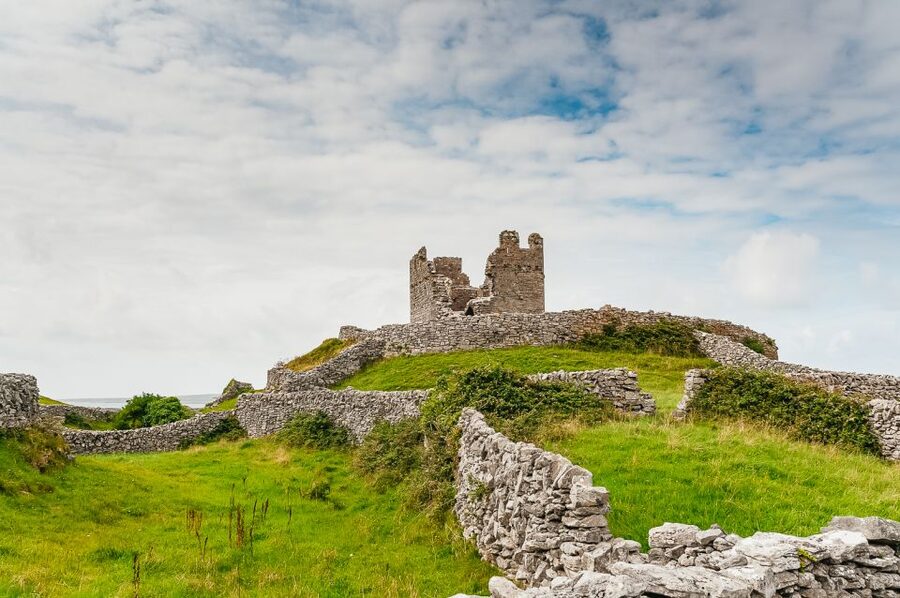 From Galway: Aran Islands and Cliffs of Moher Tour & Cruise - One hour at the Cliffs of Moher