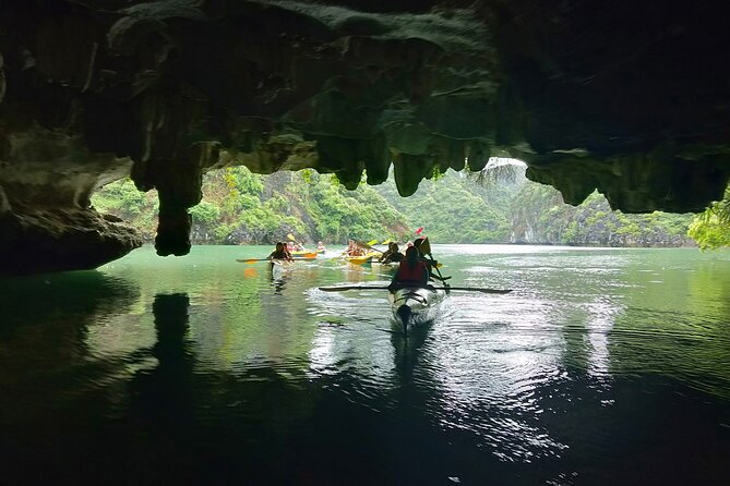 From Ha Noi/Cat Ba: Full-Day Cruise to Lan Ha bay - Ha Long Bay - The eastern Lan Ha Bay route and its islets