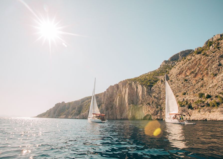 From Hvar: Boat Tour to Pakleni Islands on a Comfort Yacht - The sail back to Hvar