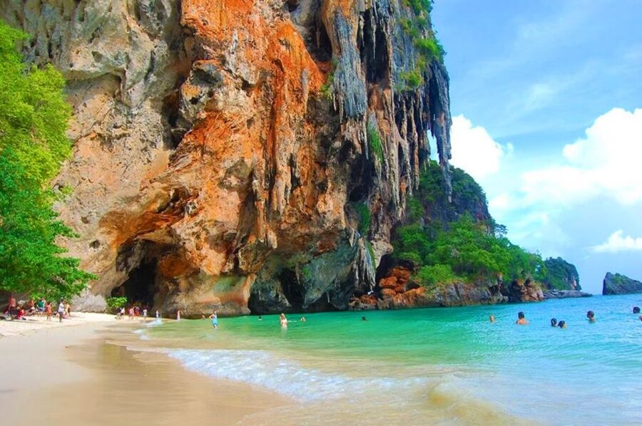 From Krabi: 4 Islands Snorkeling Tour by Speed Boat - Four details that shape the day