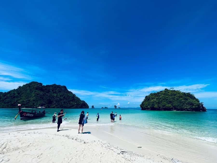 From Krabi: Phi Phi Early Bird & 4 Islands by Speedboat - Why the early start is the real selling point