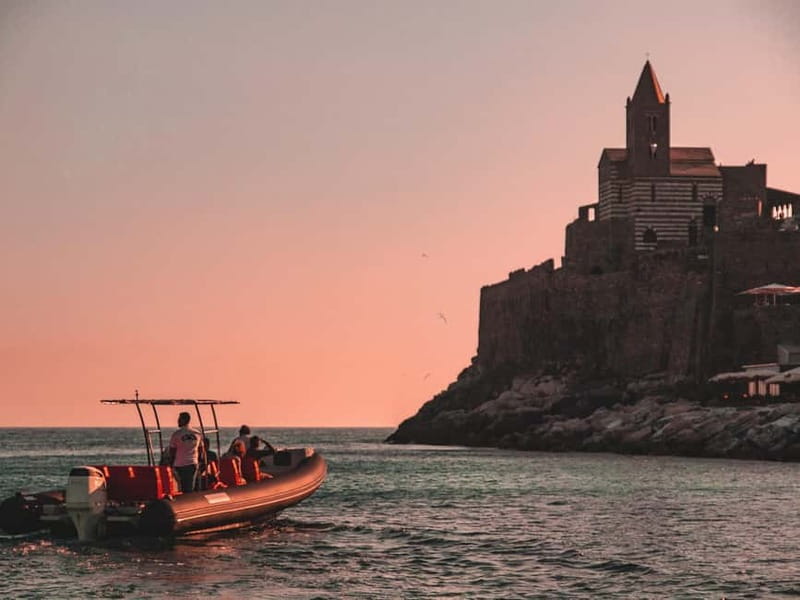 From La Spezia: Portovenere Islands Golden Hour Boat Tour - Guides, music, and the small-boat mood