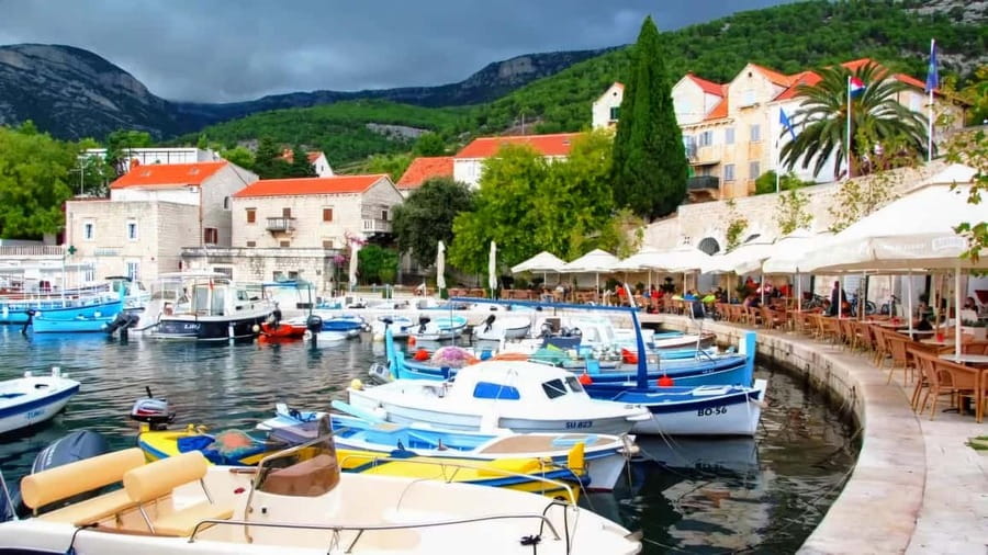From Makarska: Full day private speed boat tour 3 islands - What the private price really covers