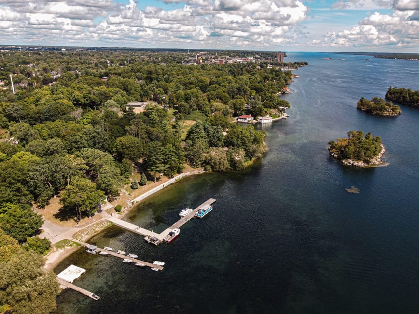 From Montreal: Kingston City Day Trip & 1000 Island Cruise - Kingston City Hall and Confederation Park