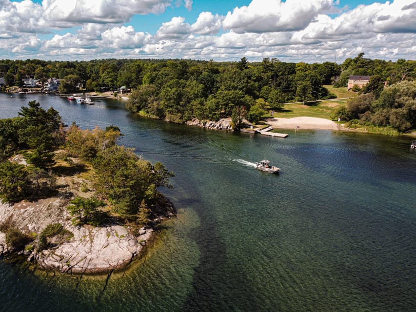 From Montreal: Kingston City Day Trip & 1000 Island Cruise - On the St. Lawrence River