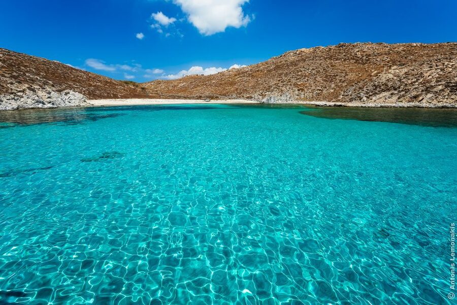 From Mykonos: Delos & Rhenia Islands Half-Day Trip by Boat - Finding the boat at Mykonos Old Port